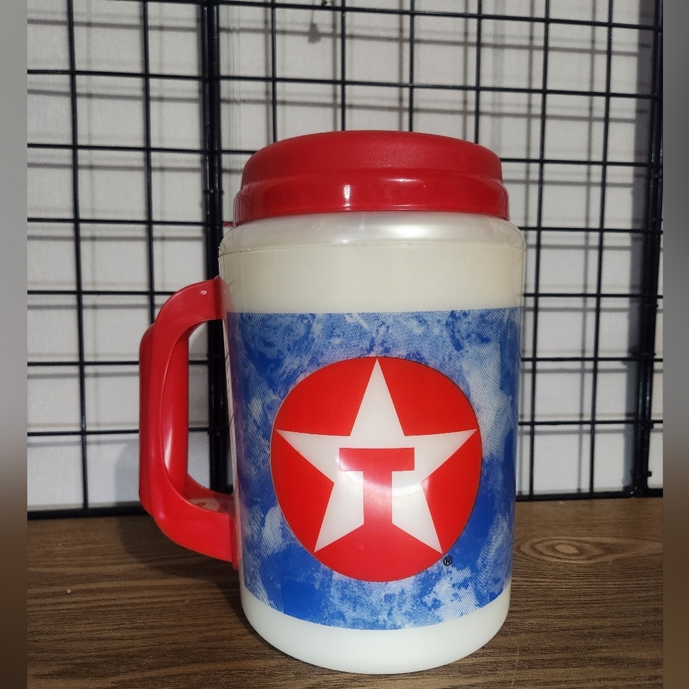 Texaco Red and Blue Thermos Mug Vintage Great Condition 52 Oz Rare